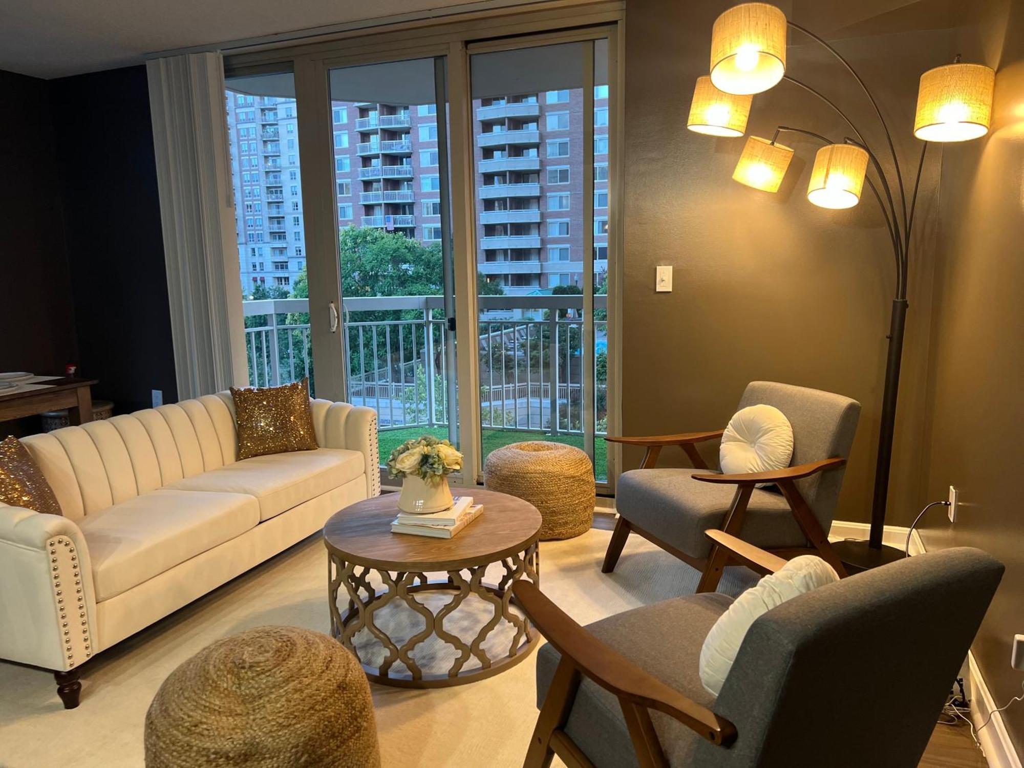 Homestead Charm Arlington King Bd ภายนอก รูปภาพ